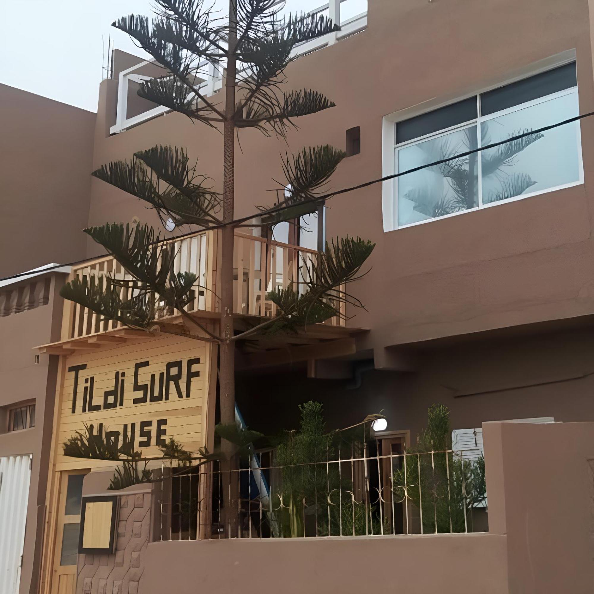 Tildi Surf House Hotel Imsouane Bagian luar foto