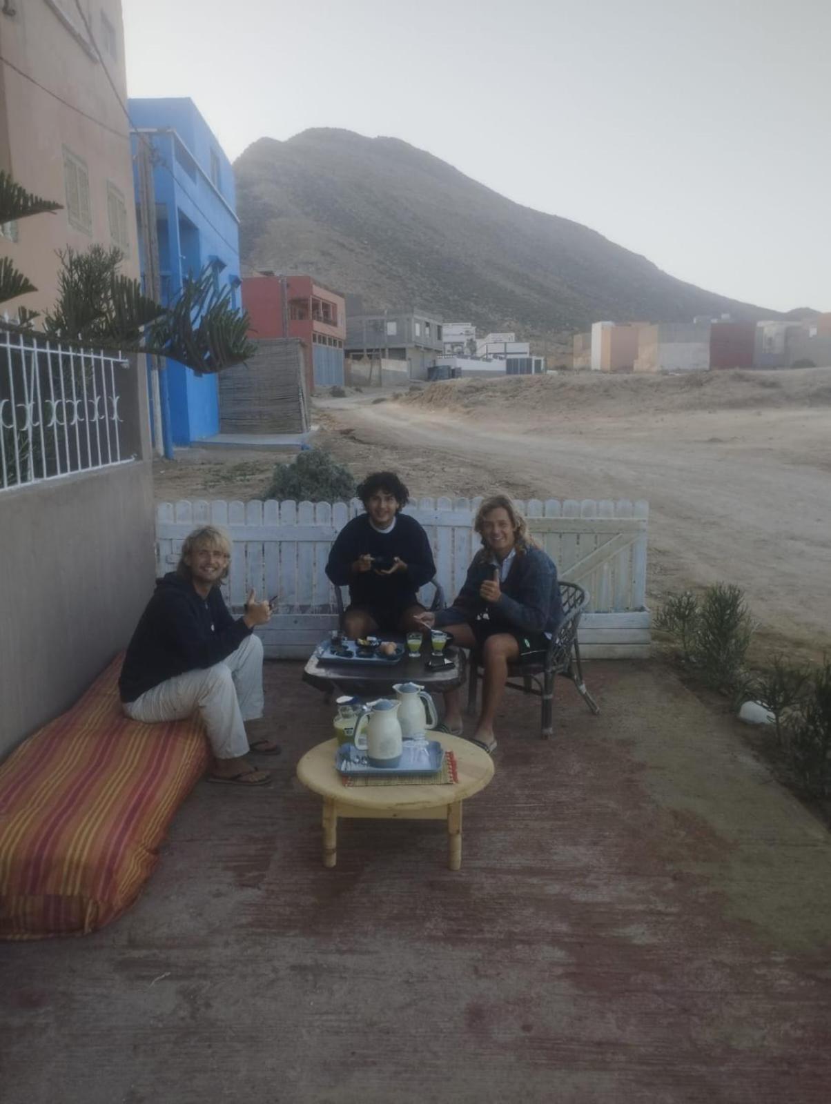 Tildi Surf House Hotel Imsouane Bagian luar foto